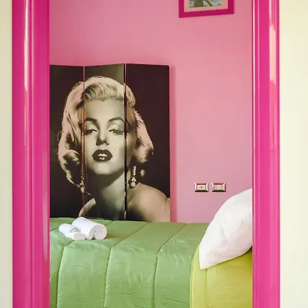 Pink Barbie's House, Domus Lumeras Alghero